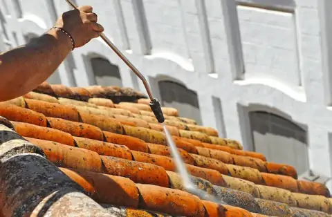 Nettoyage de toitures - Bonifacio